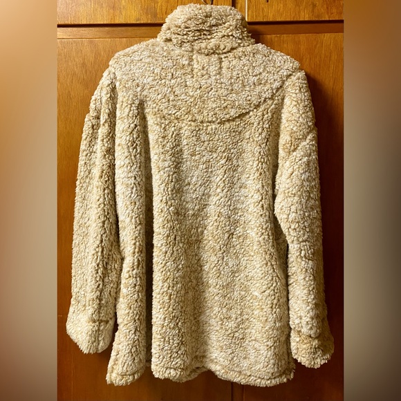 Fantastic Fawn 1/4” Zip Sherpa Pullover - Picture 12 of 15